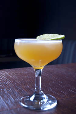 sadie-kitchen-lounge