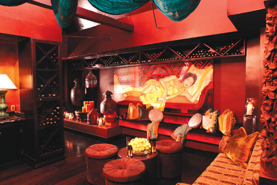 sadie-kitchen-lounge
