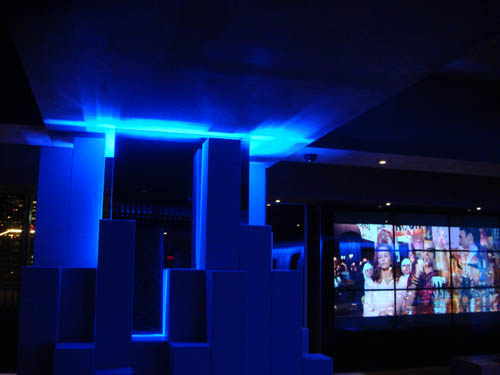 elevate-lounge-debuts