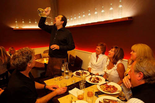 mundaka-carmel-dine-travel
