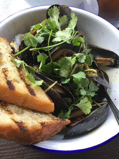 venice-whaler-venice-beach-dine-review