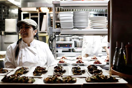 mauro's-cafe-welcomes-chef-einat